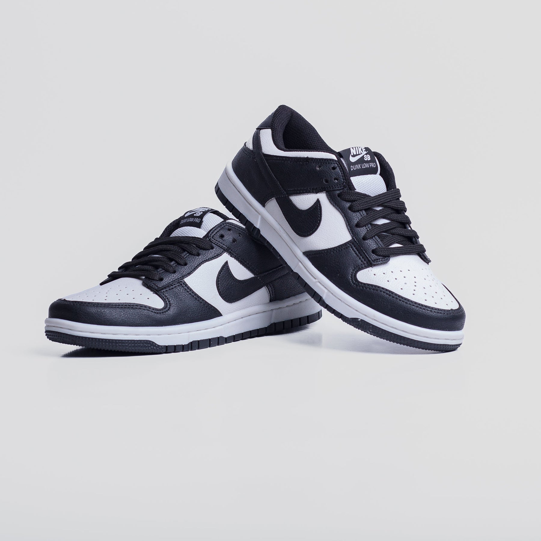 DK Low | Preto Branco Panda
